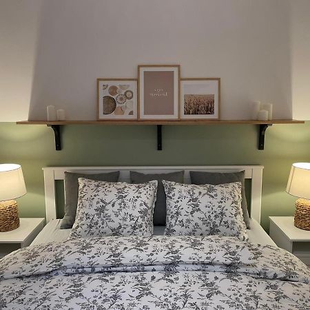 Apartamenty Guzik 22 Krosno Exteriör bild