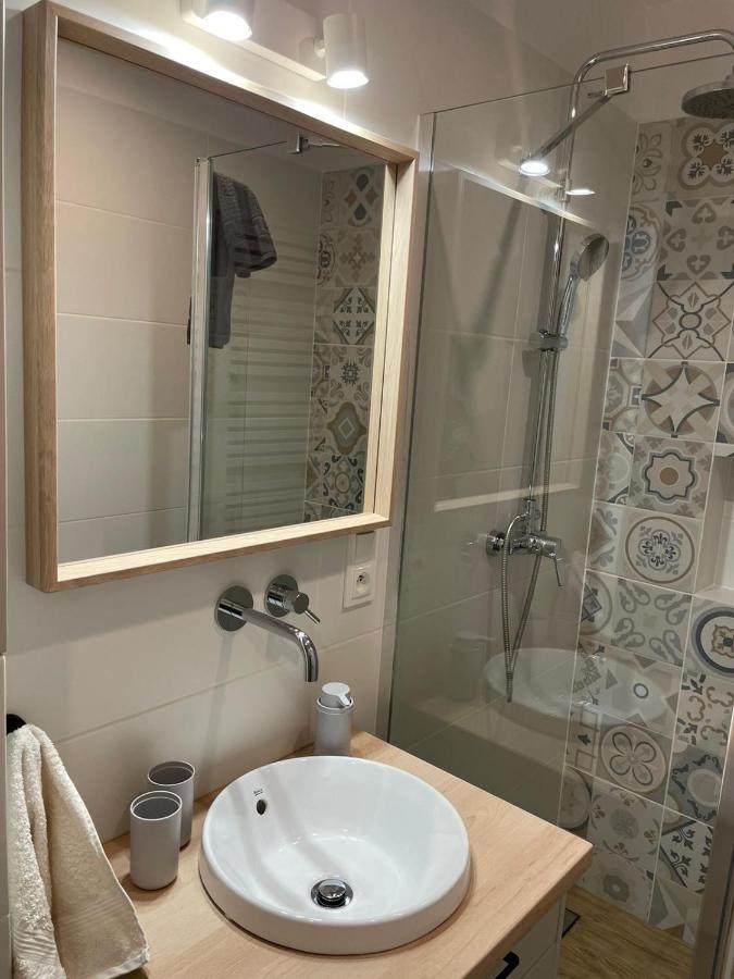Apartamenty Guzik 22 Krosno Exteriör bild
