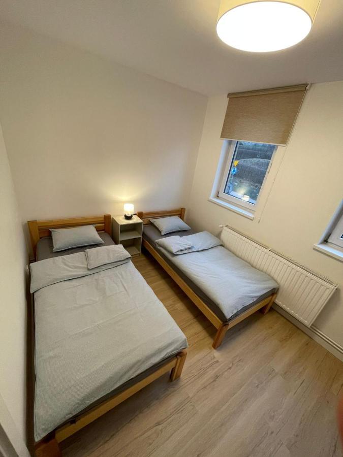 Apartamenty Guzik 22 Krosno Exteriör bild